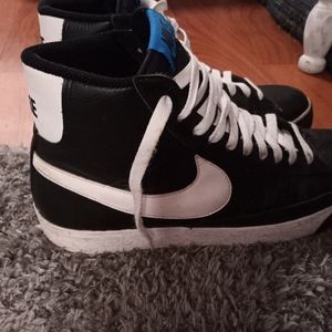 Nike Blazer High